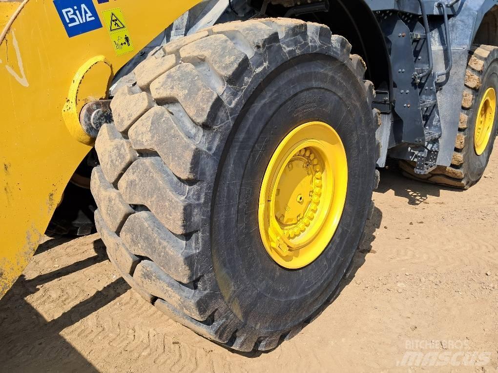 Komatsu WA500-8E0 Wielladers