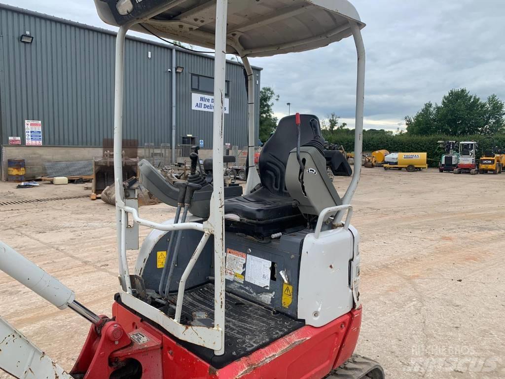 Takeuchi TB 215 R Minigraafmachines < 7t