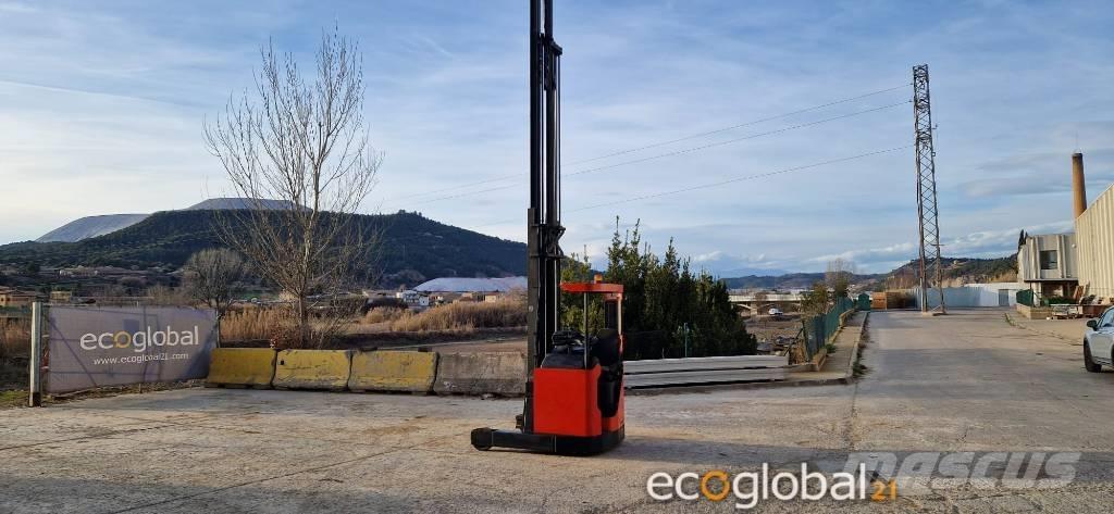 BT RR B 2 Reachtruck voor hoog niveau