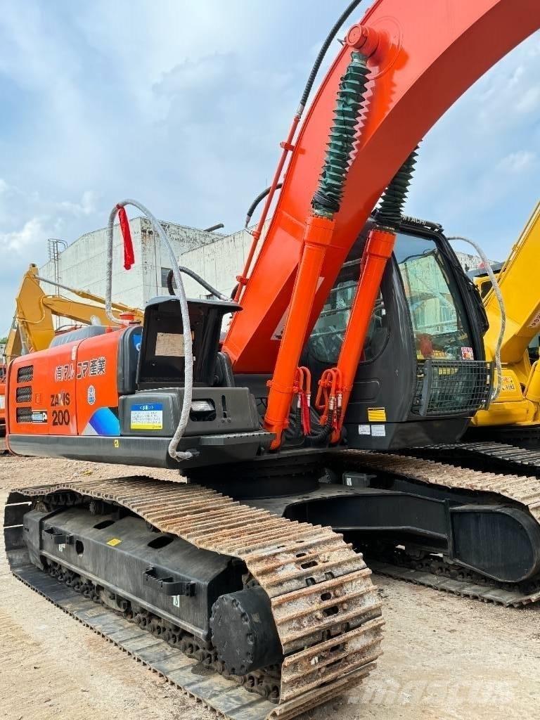 Hitachi ZX 200 Rupsgraafmachines