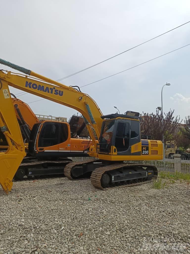 Komatsu PC 200 Rupsgraafmachines