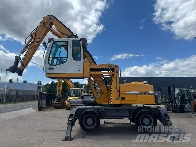 Liebherr A 316 Waste / industry handlers