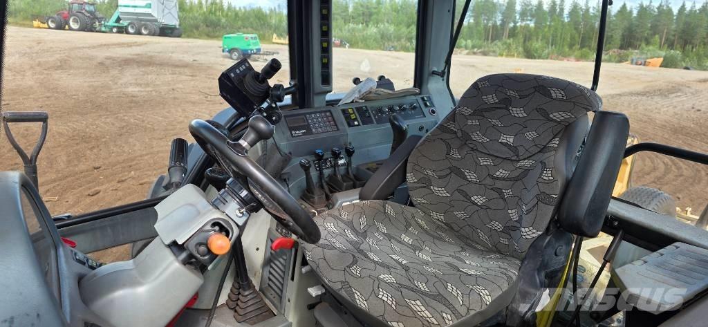 Valtra 8950 Hitec Tractoren