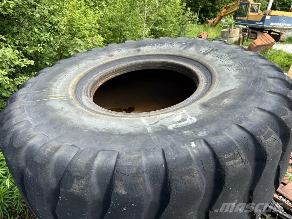 Goodyear 23,5R25 Banden, wielen en velgen