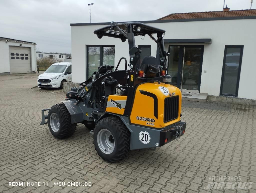 GiANT G2200 Xtra HD Voorladers en gravers