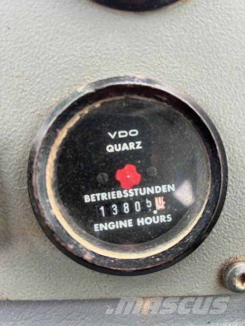 Volvo A 25 C Knik dumptrucks