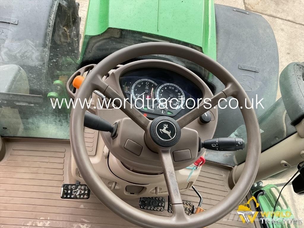 John Deere 6215 R Tractoren