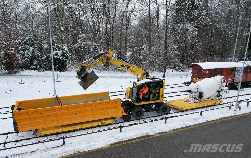 CAT 323 Rail Speciale Graafmachines