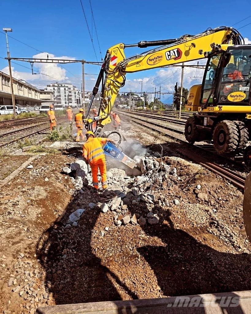 CAT 323 Rail Speciale Graafmachines