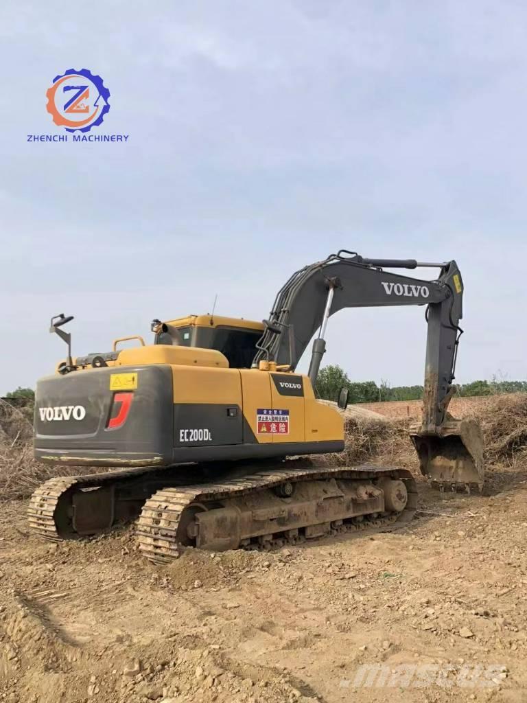 Volvo EC 200 D Rupsgraafmachines