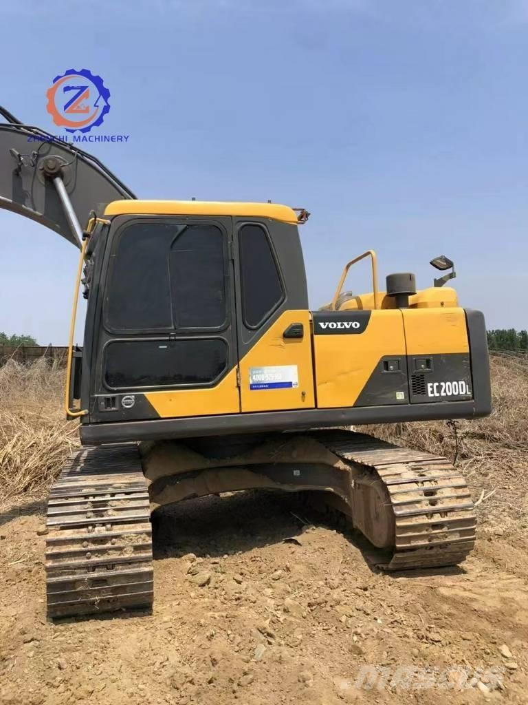 Volvo EC 200 D Rupsgraafmachines