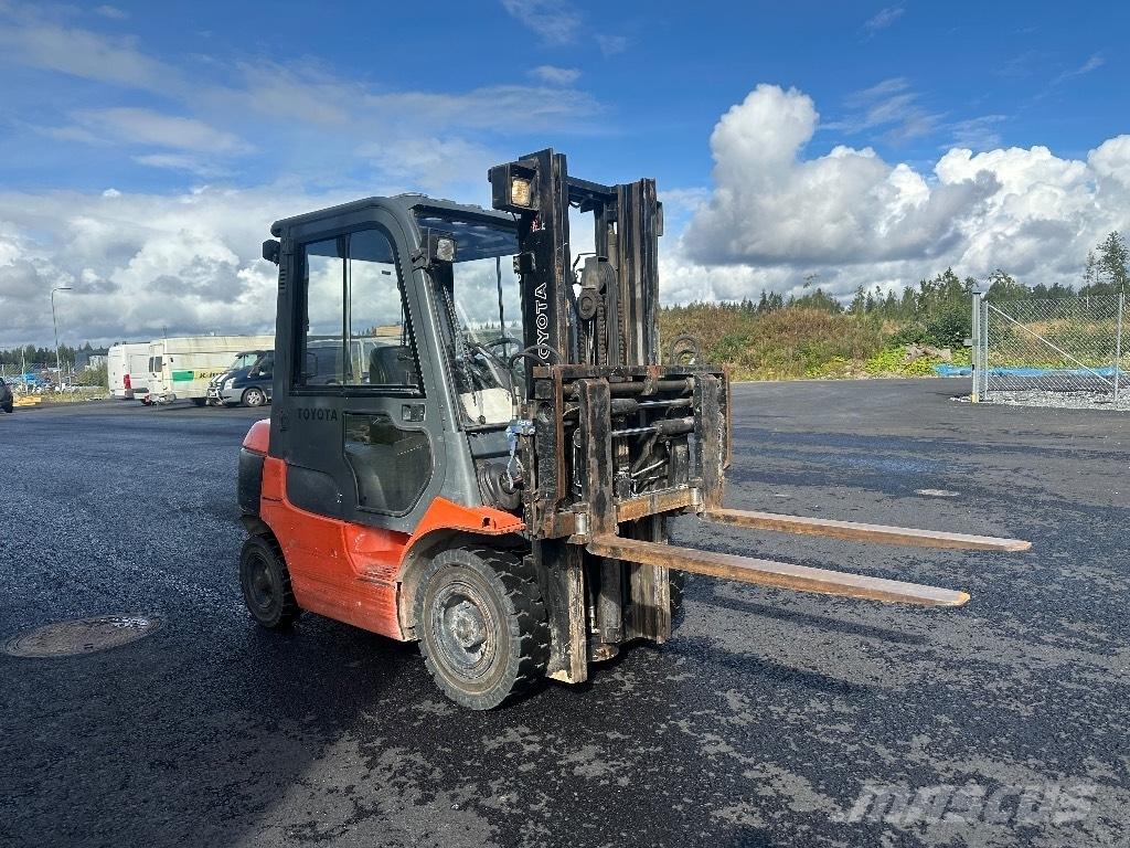 Toyota 02-7 FDF 25 Diesel heftrucks