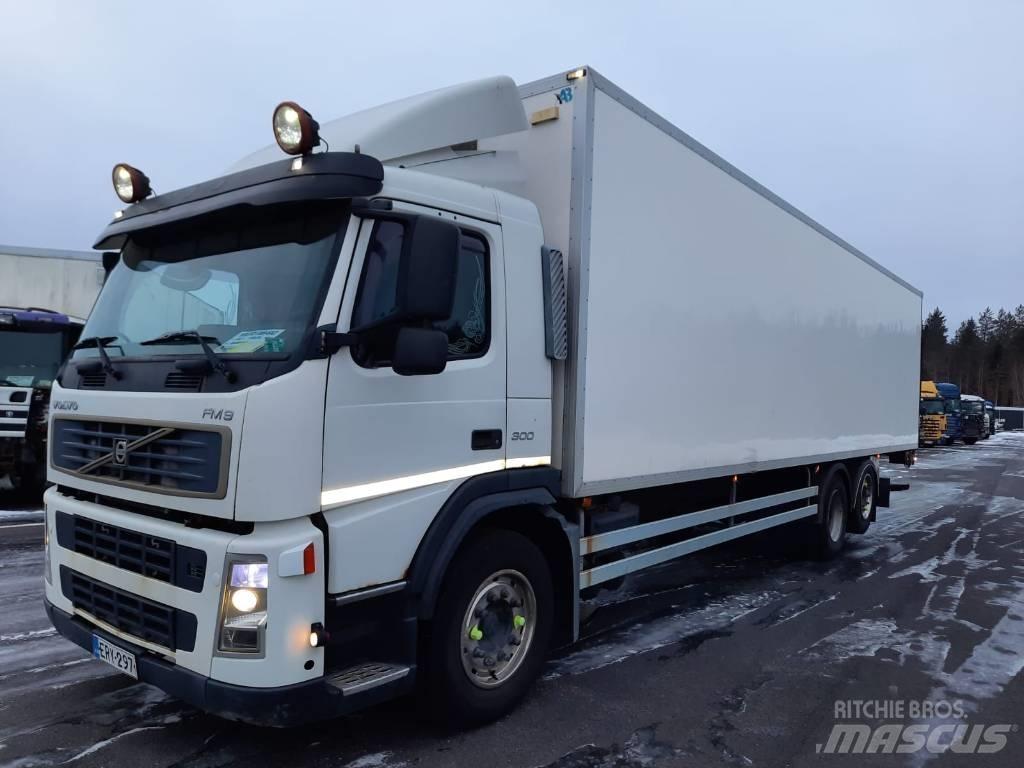Volvo FM 9 300 Bakwagens met gesloten opbouw