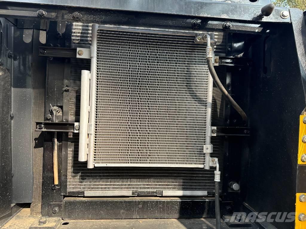 Volvo EC 210 Midigraafmachines 7t - 12t
