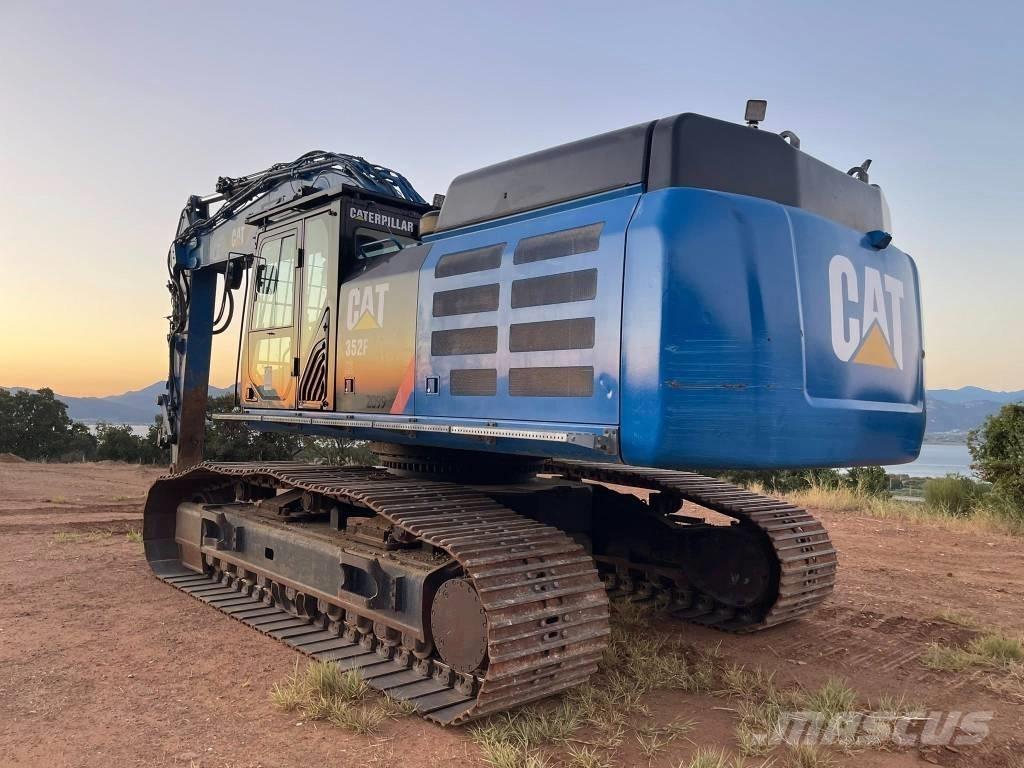CAT 352 F XE Rupsgraafmachines