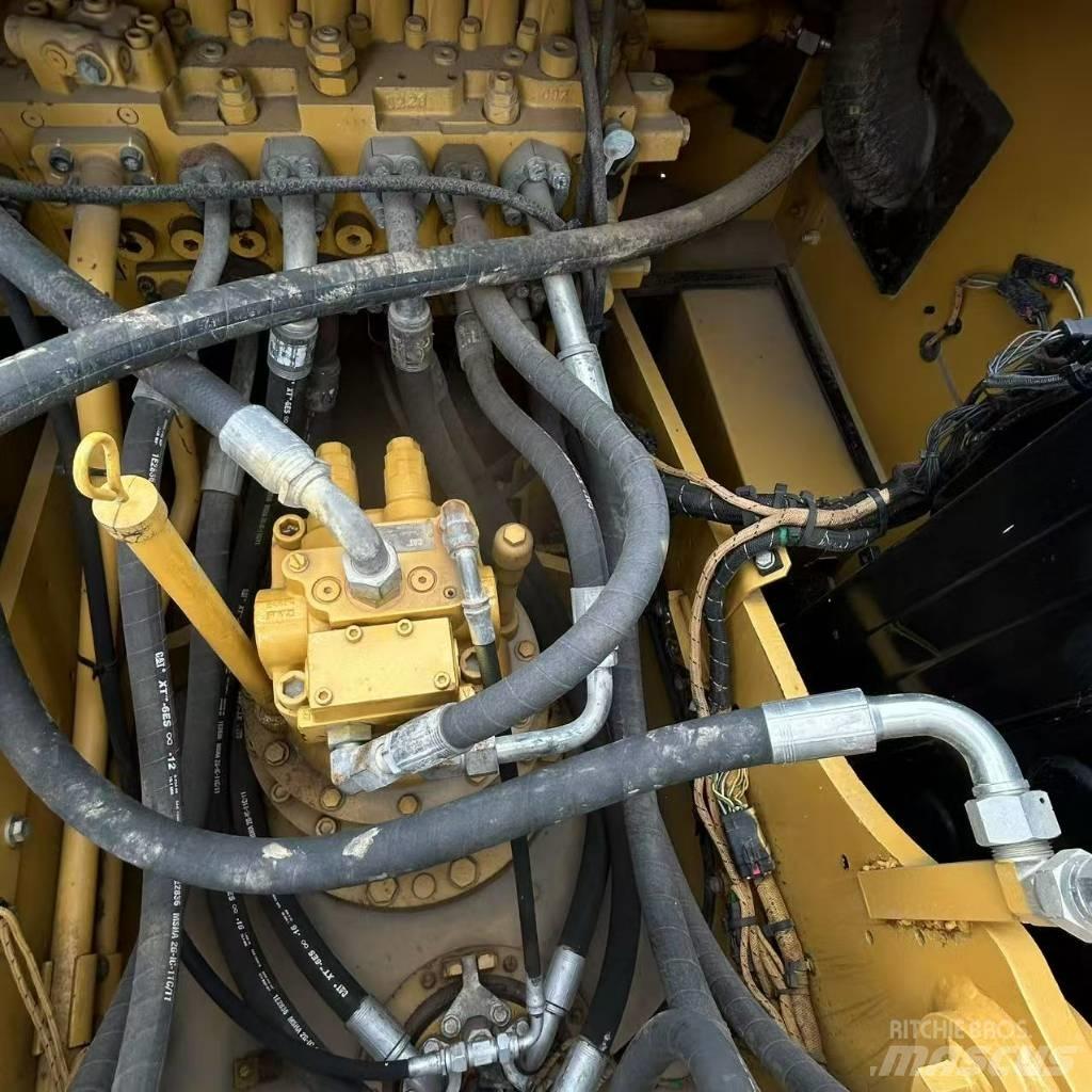 CAT 320 GC Rupsgraafmachines