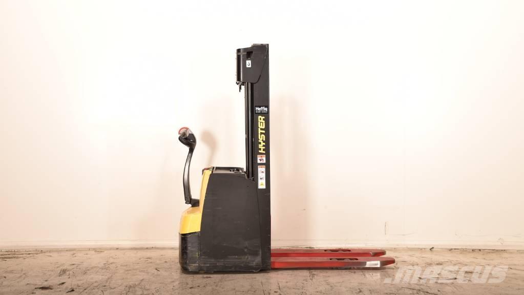 Hyster S 1.6 Meeloop stapelaar