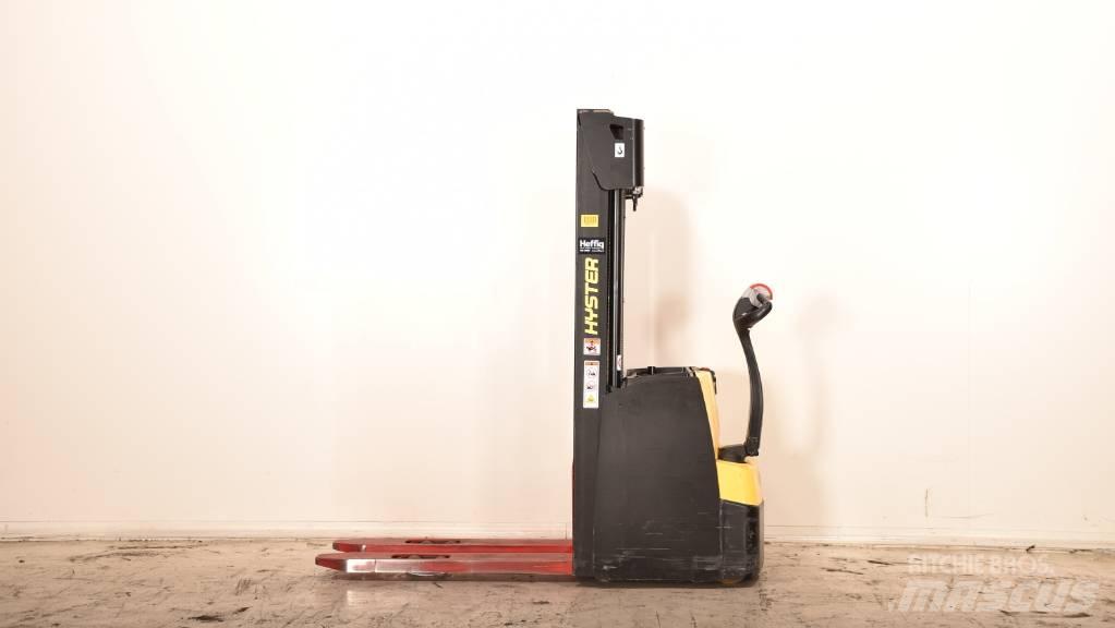 Hyster S 1.6 Meeloop stapelaar