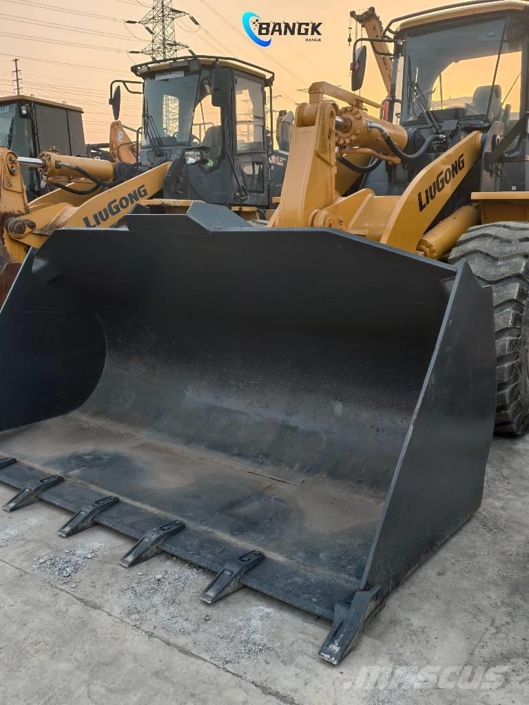 LiuGong CLG870H Wielladers