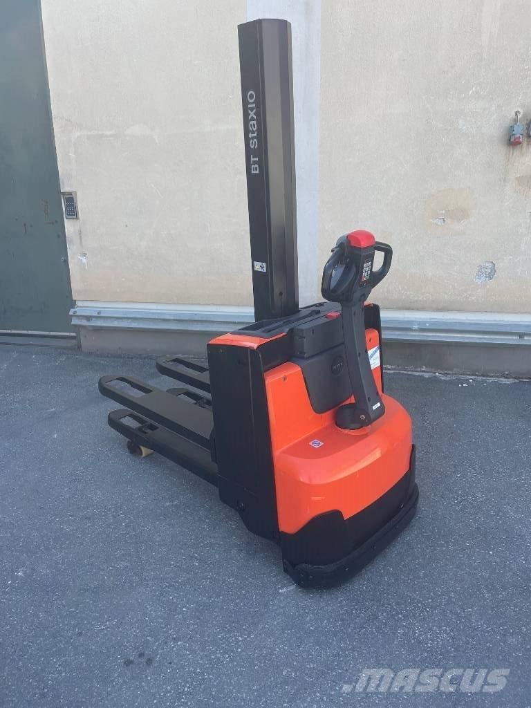 BT SWE080L Meeloop stapelaar