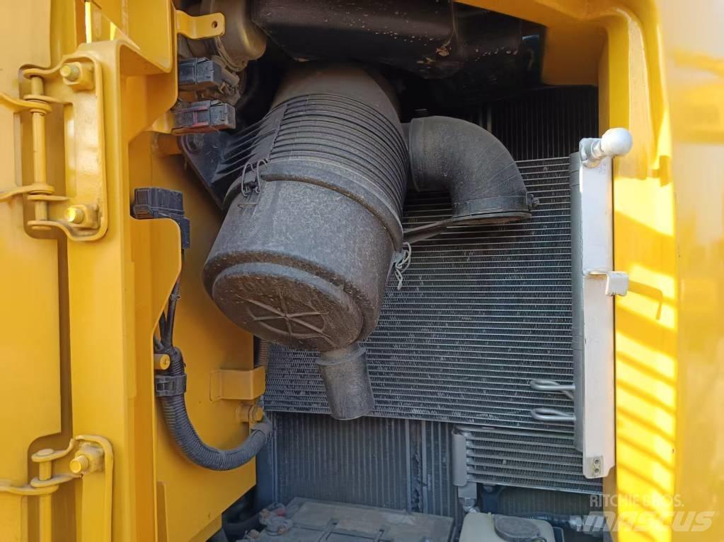 Komatsu PC138 Midigraafmachines 7t - 12t
