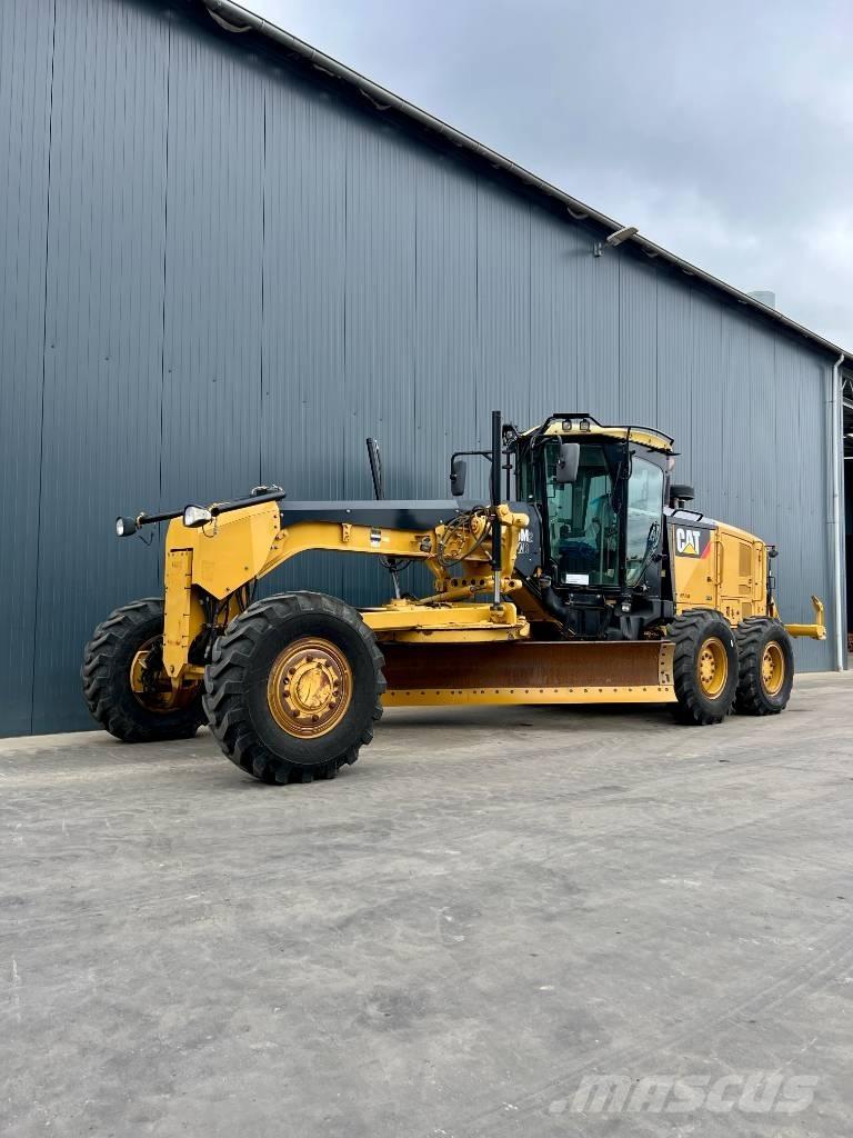 CAT 140M2 AWD Graders