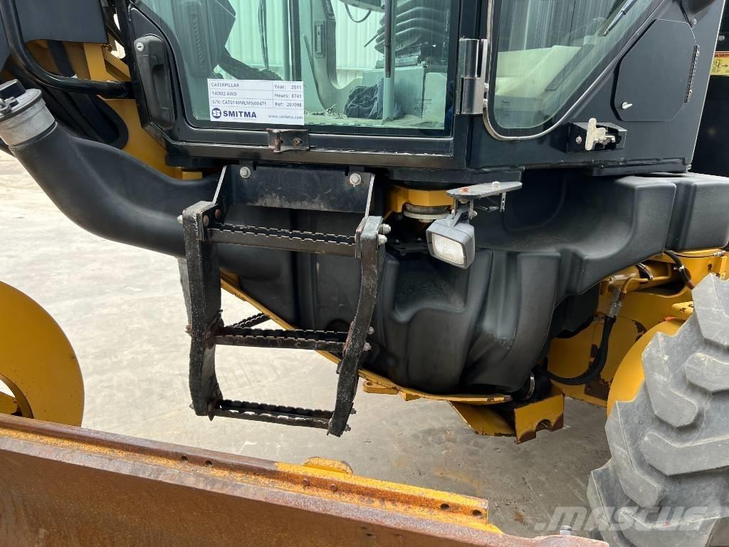 CAT 140M2 AWD Graders