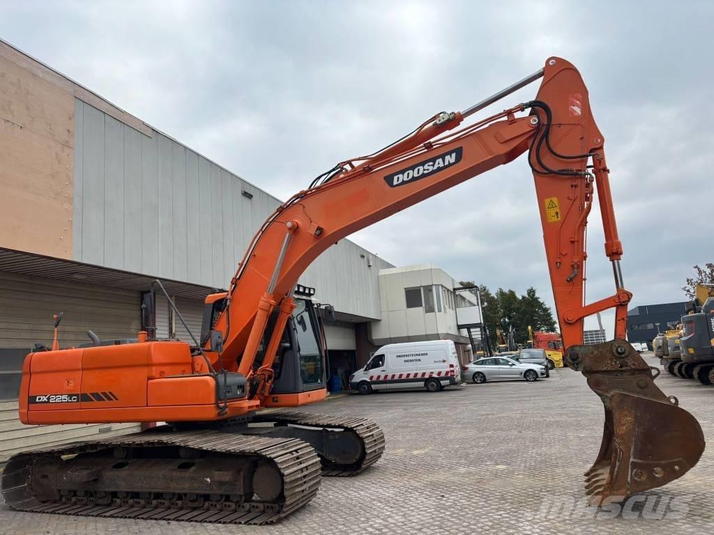 Doosan DX 225 LC Rupsgraafmachines