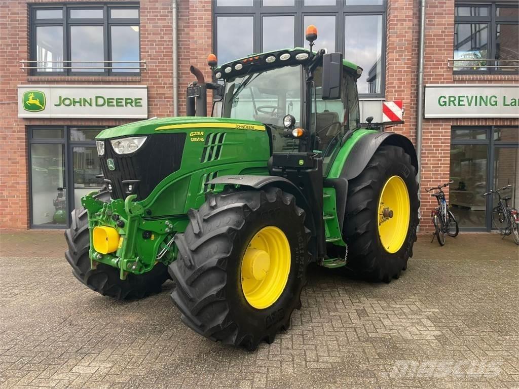 John Deere 6215R Tractoren
