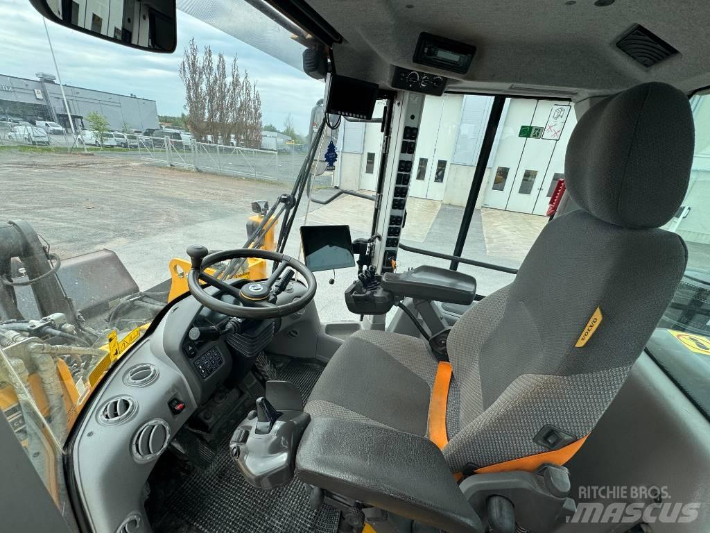 Volvo L 120 H Wielladers