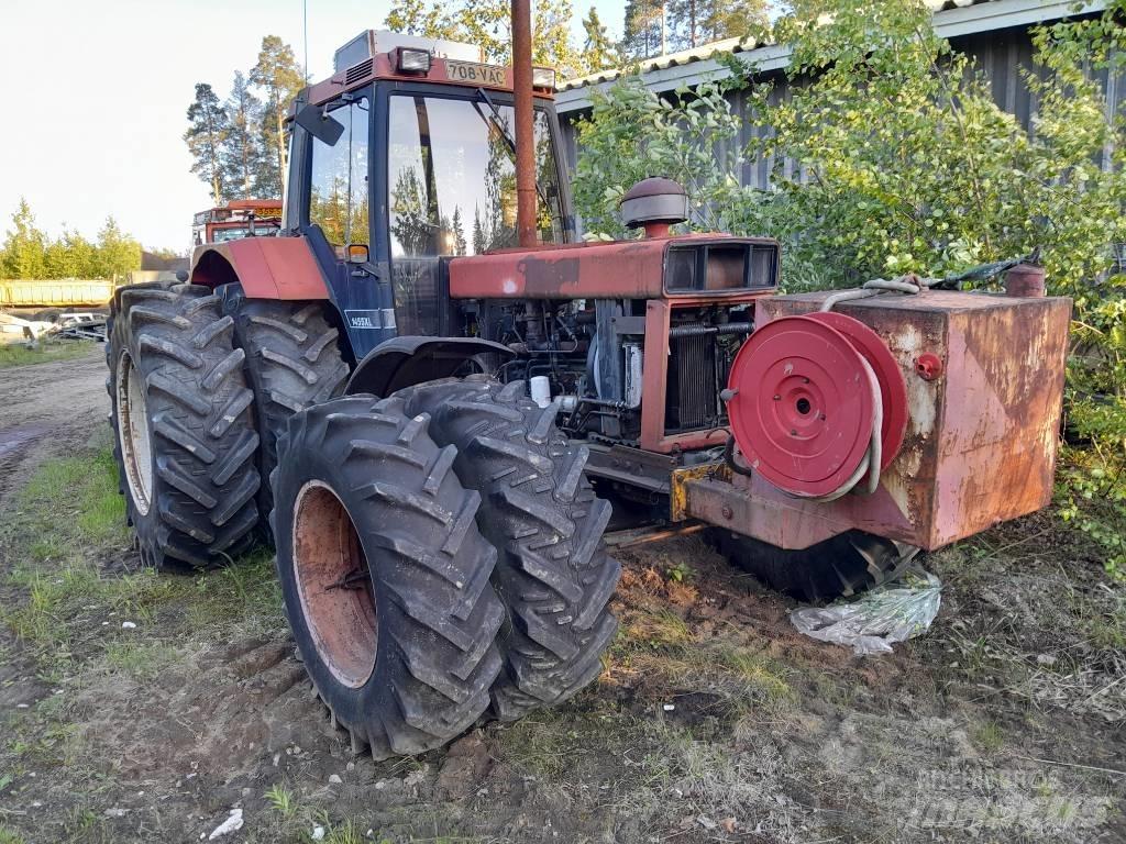 CASE 1455 Tractoren