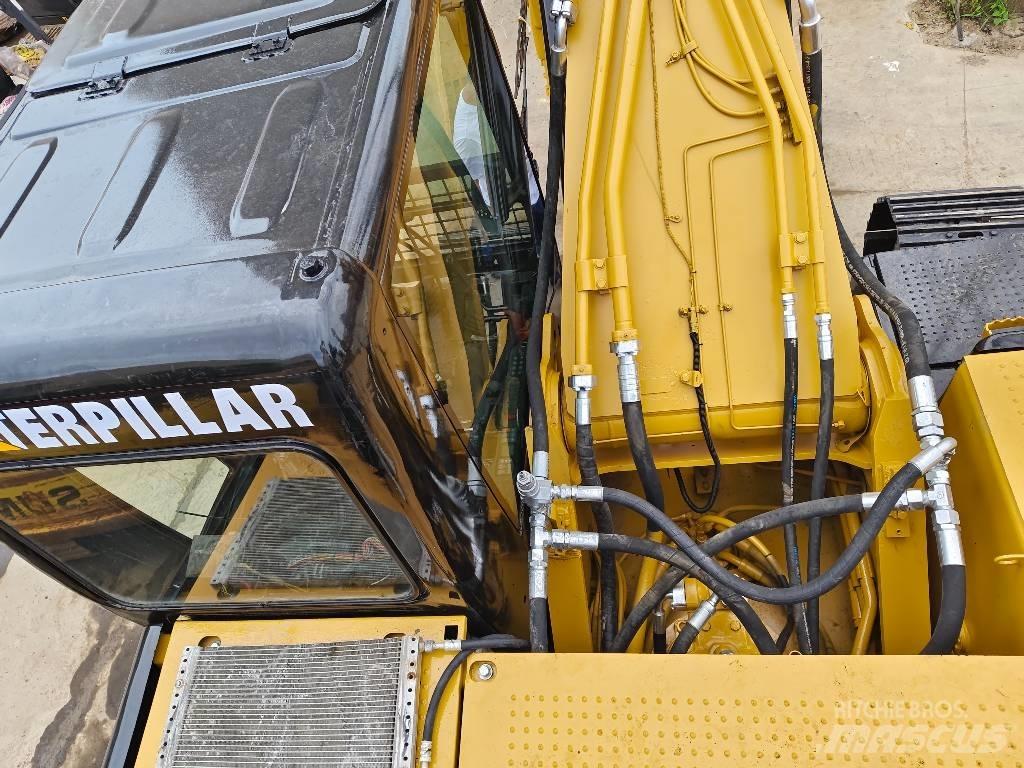 CAT 330 D2L Rupsgraafmachines