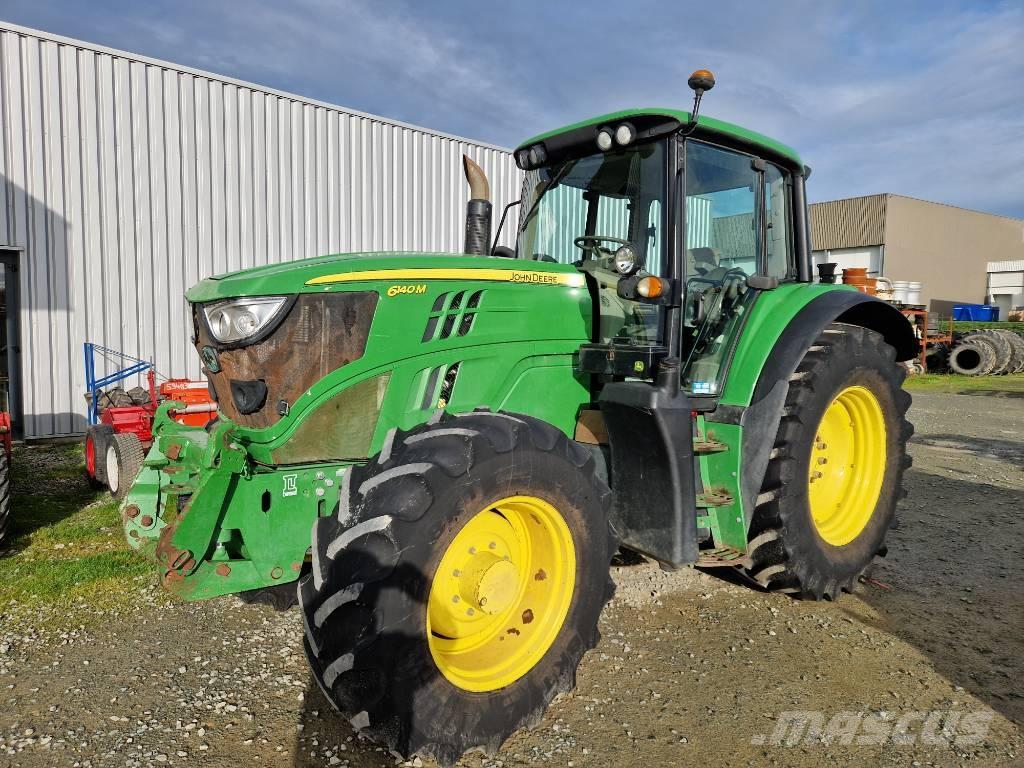 John Deere 6140 M Tractoren