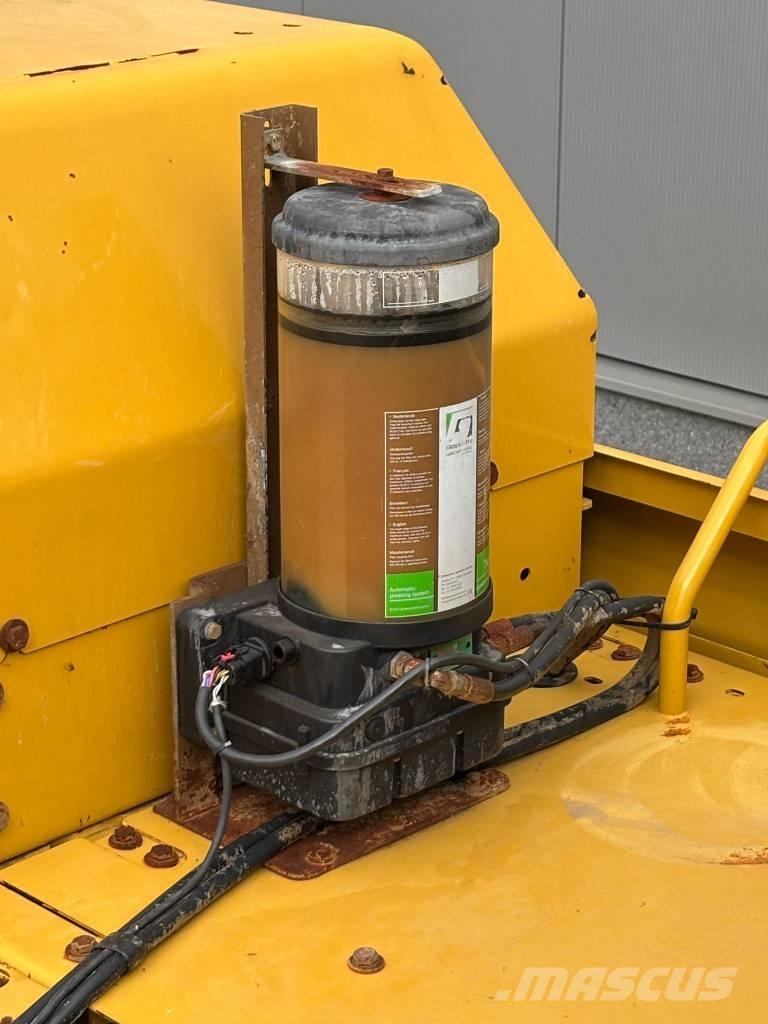 CAT 352 Rupsgraafmachines