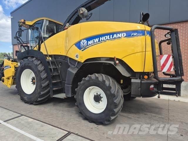 New Holland FR700 Zelfrijdende veldhakselaars