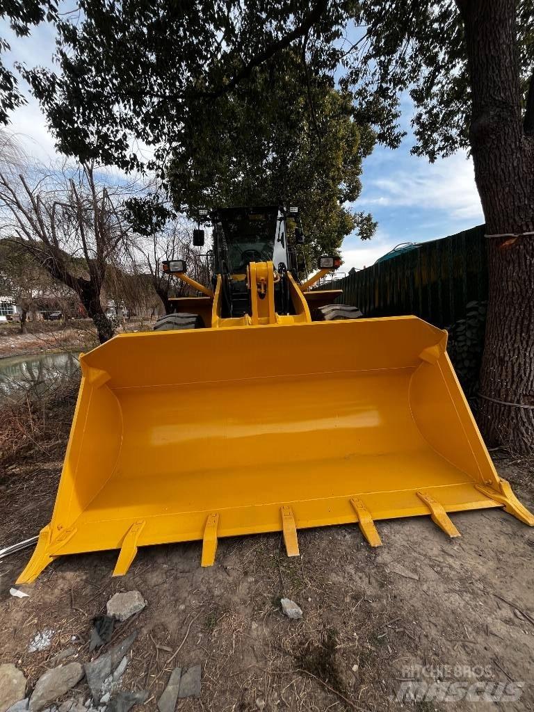 Komatsu WA 380-3 Wielladers