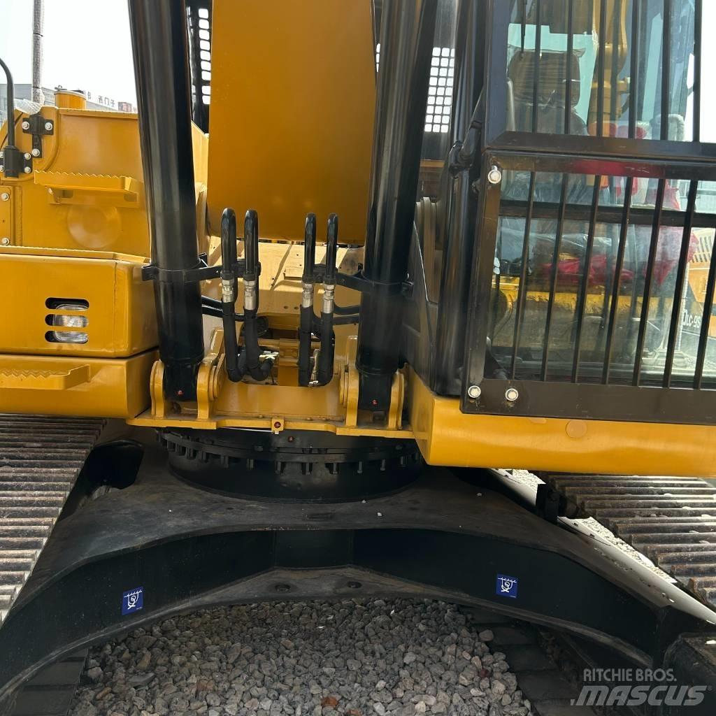 CAT 320 D Rupsgraafmachines