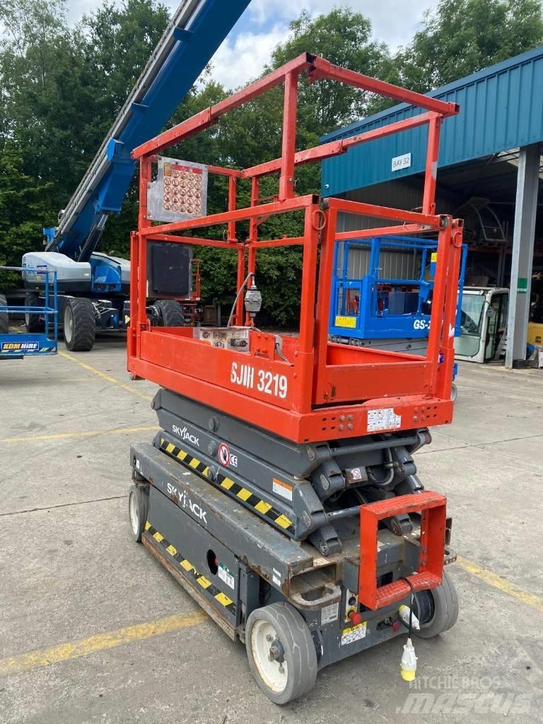 SkyJack SJ 3219 Schaarhoogwerkers
