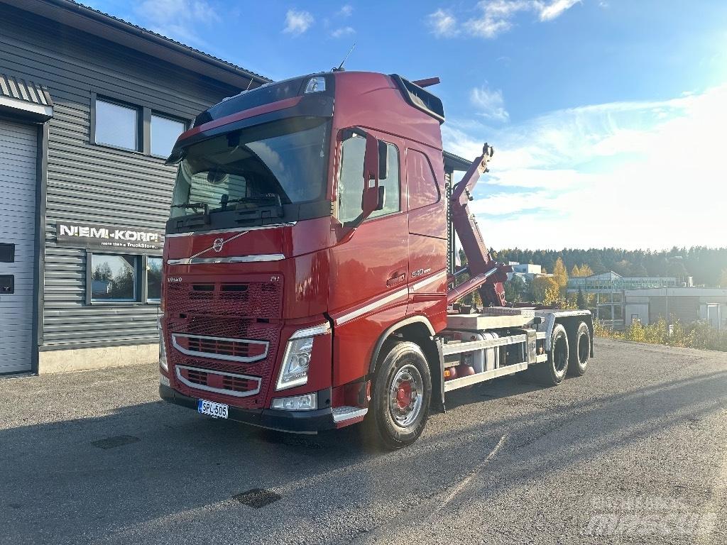Volvo FH13 540 6x4 Vrachtwagen met containersysteem