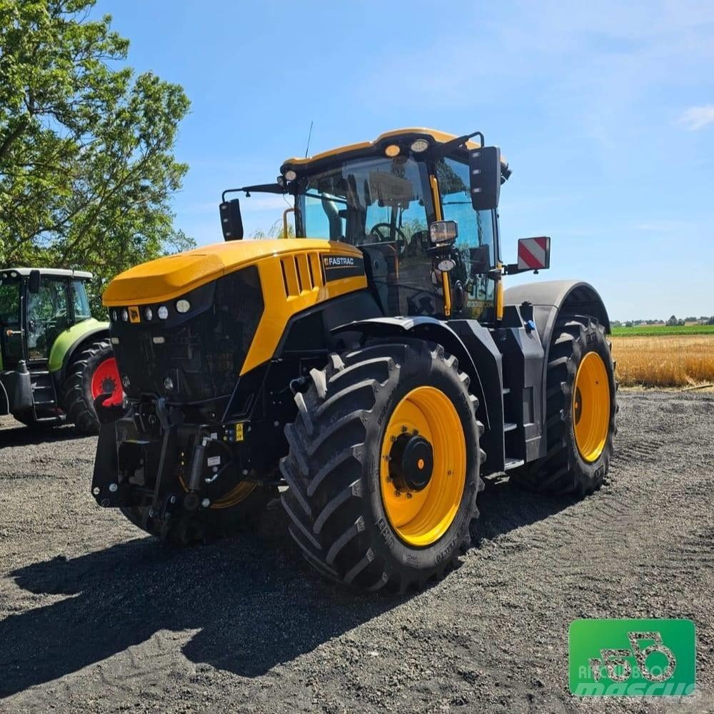 JCB FASTRAC 8330 Tractoren