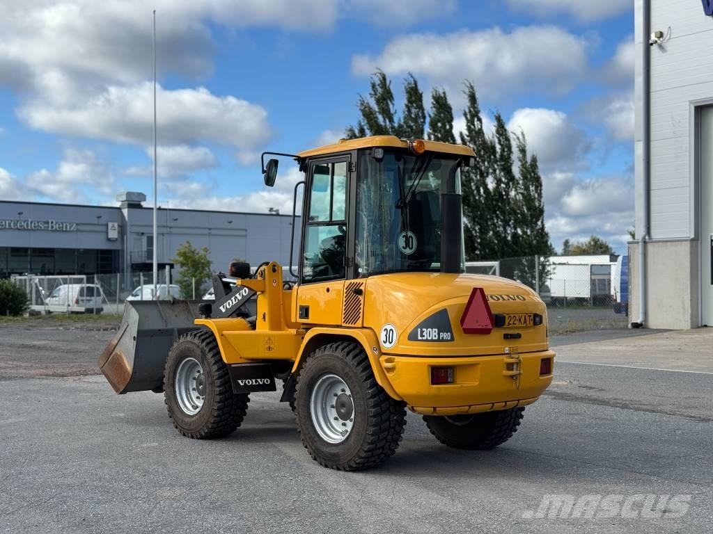 Volvo L 30 B Wielladers