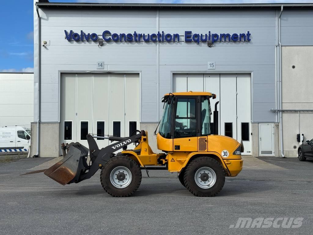 Volvo L 30 B Wielladers