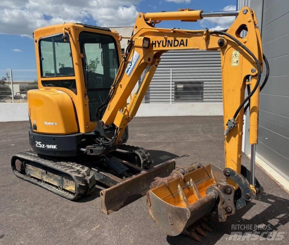 Hyundai R25Z-9 AK Minigraafmachines < 7t