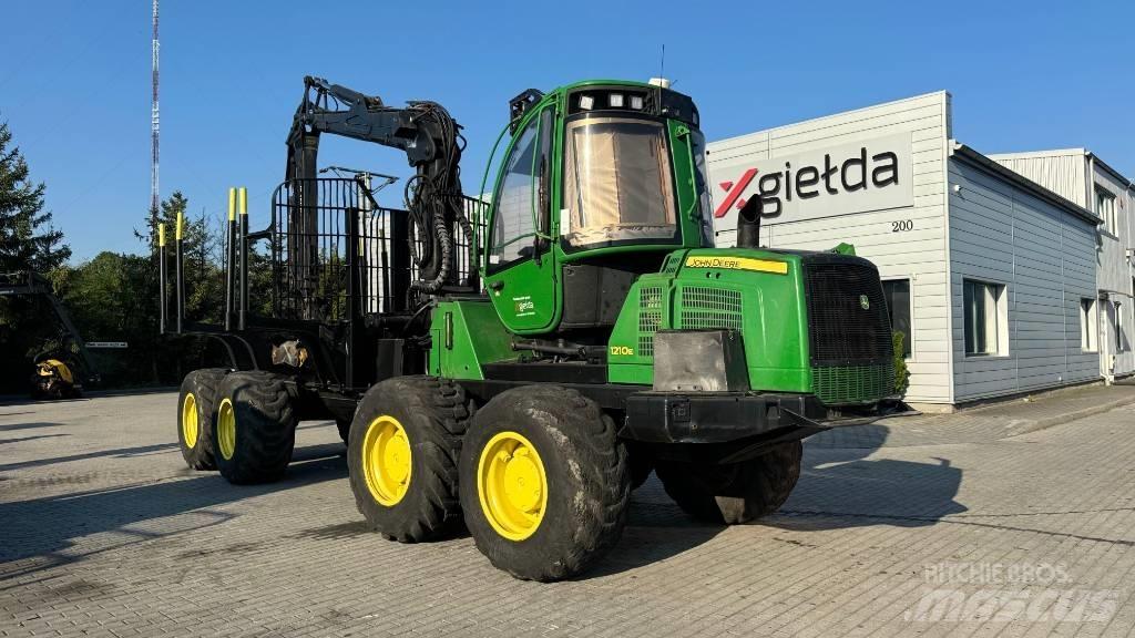 John Deere 1210 E Uitrijwagens