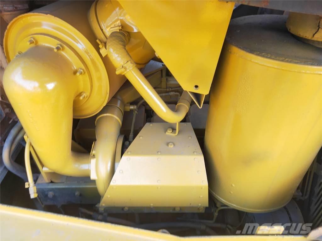 Komatsu D155AX-5 Rupsdozers