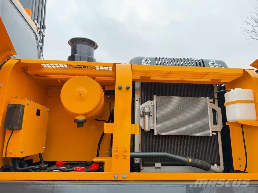 Hyundai 305-9T Rupsgraafmachines