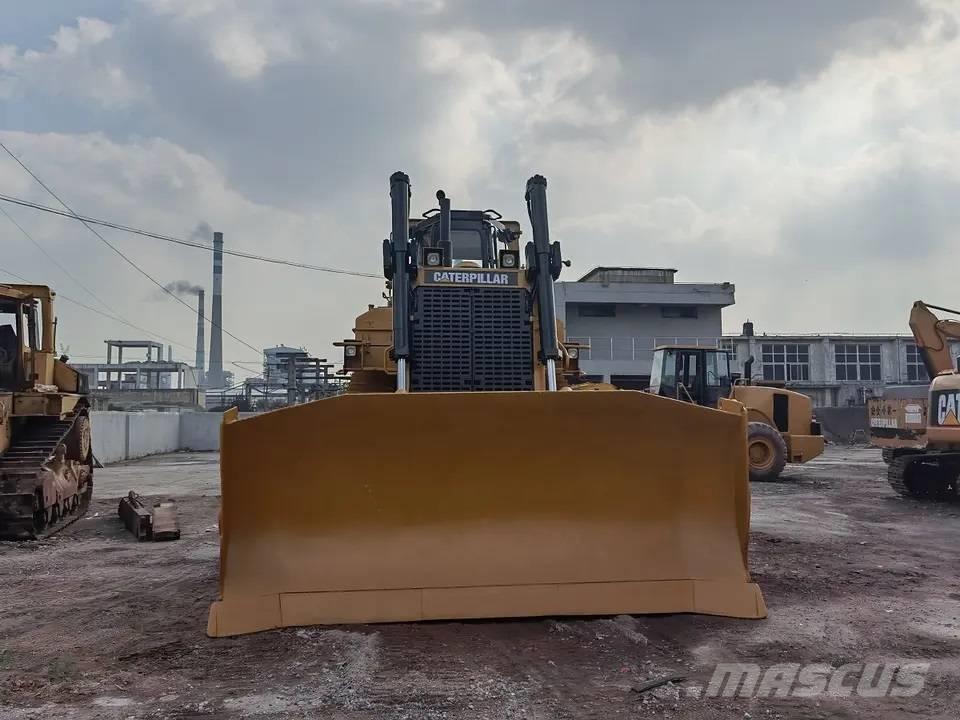 CAT D9N Rupsdozers