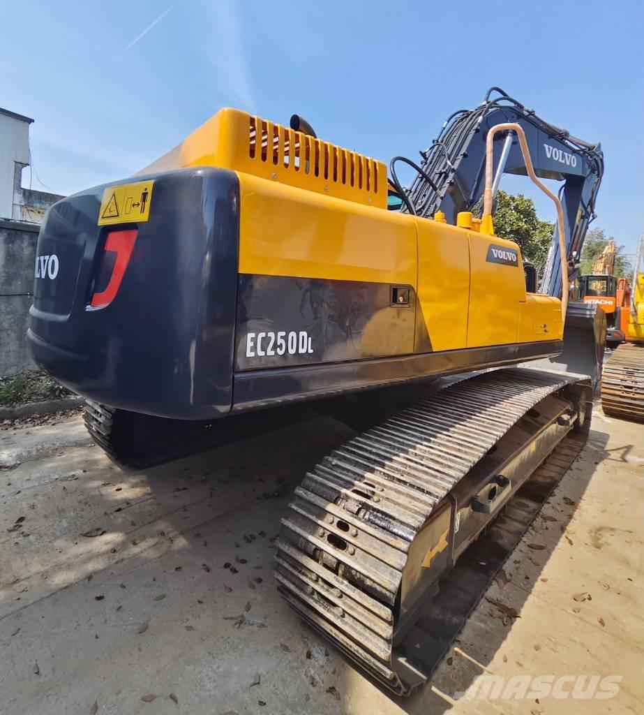 Volvo EX250DL Rupsgraafmachines