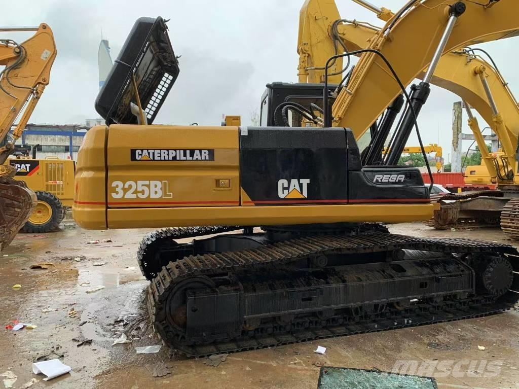 CAT 325 B L Rupsgraafmachines