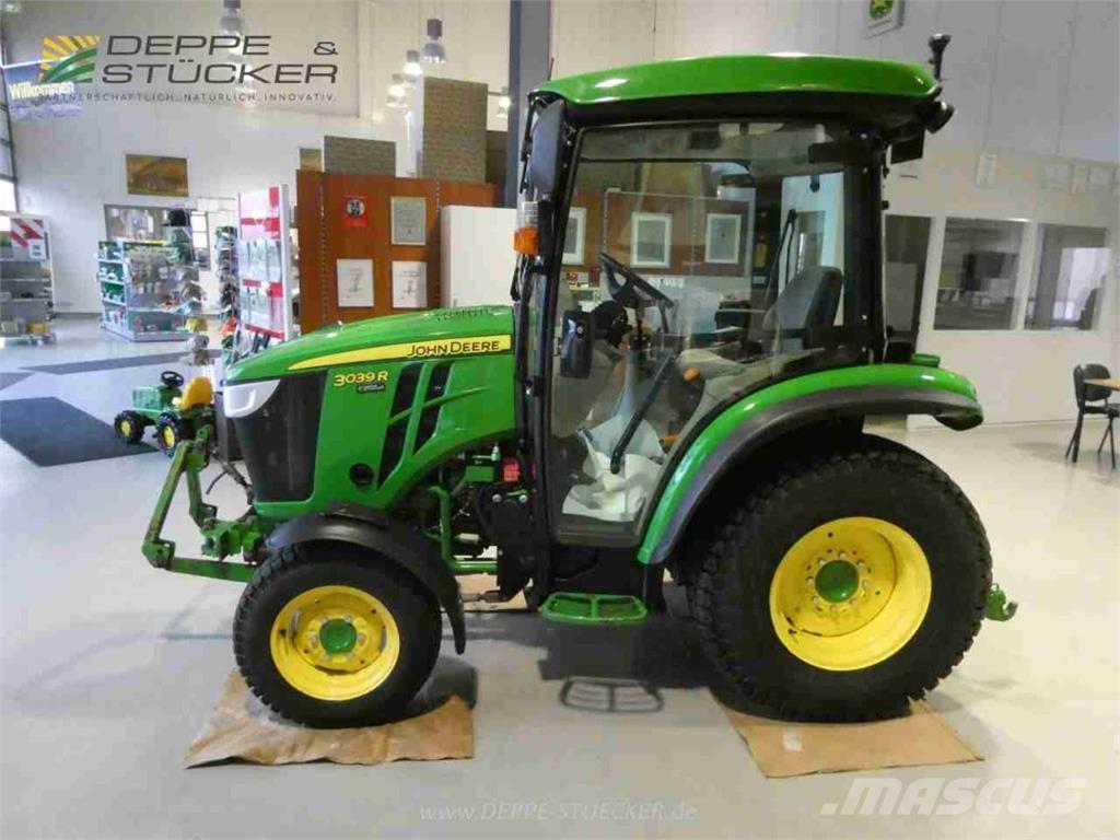 John Deere 3039R Compacttrekkers